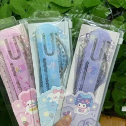 Bộ thước eke 4 món Capybara, Cinnamoroll